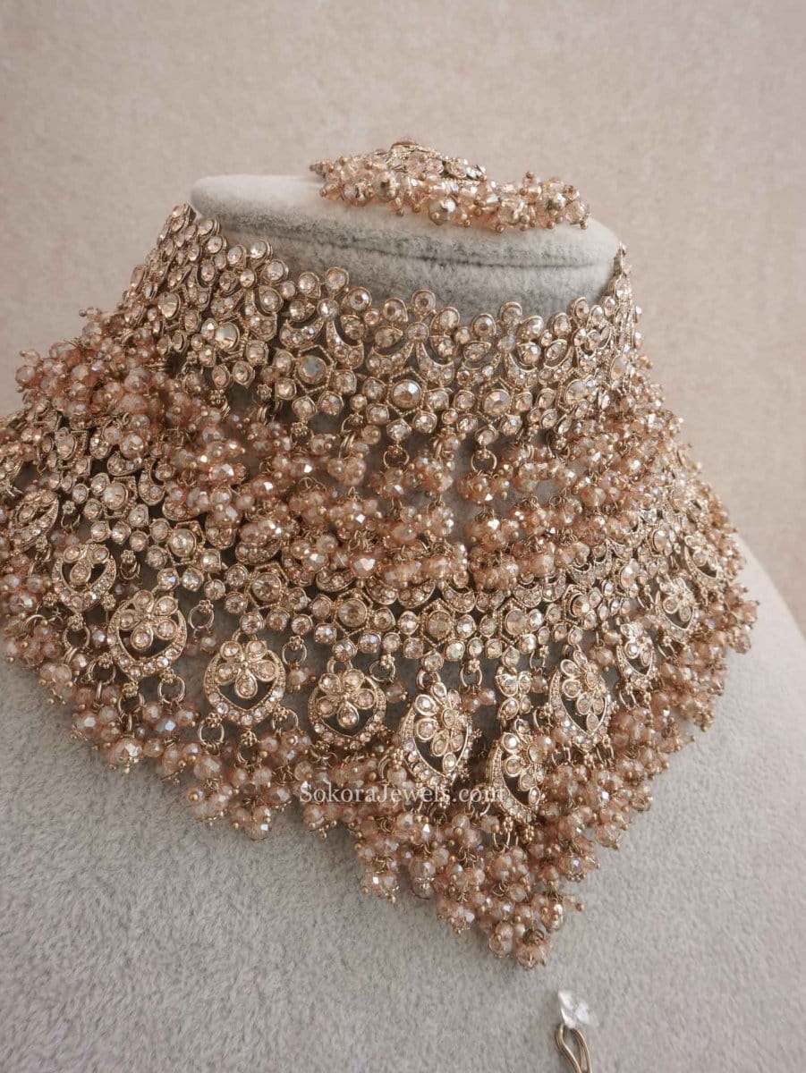 Amelia Indian Bridal Jewellery Set V Shape – SOKORA JEWELS