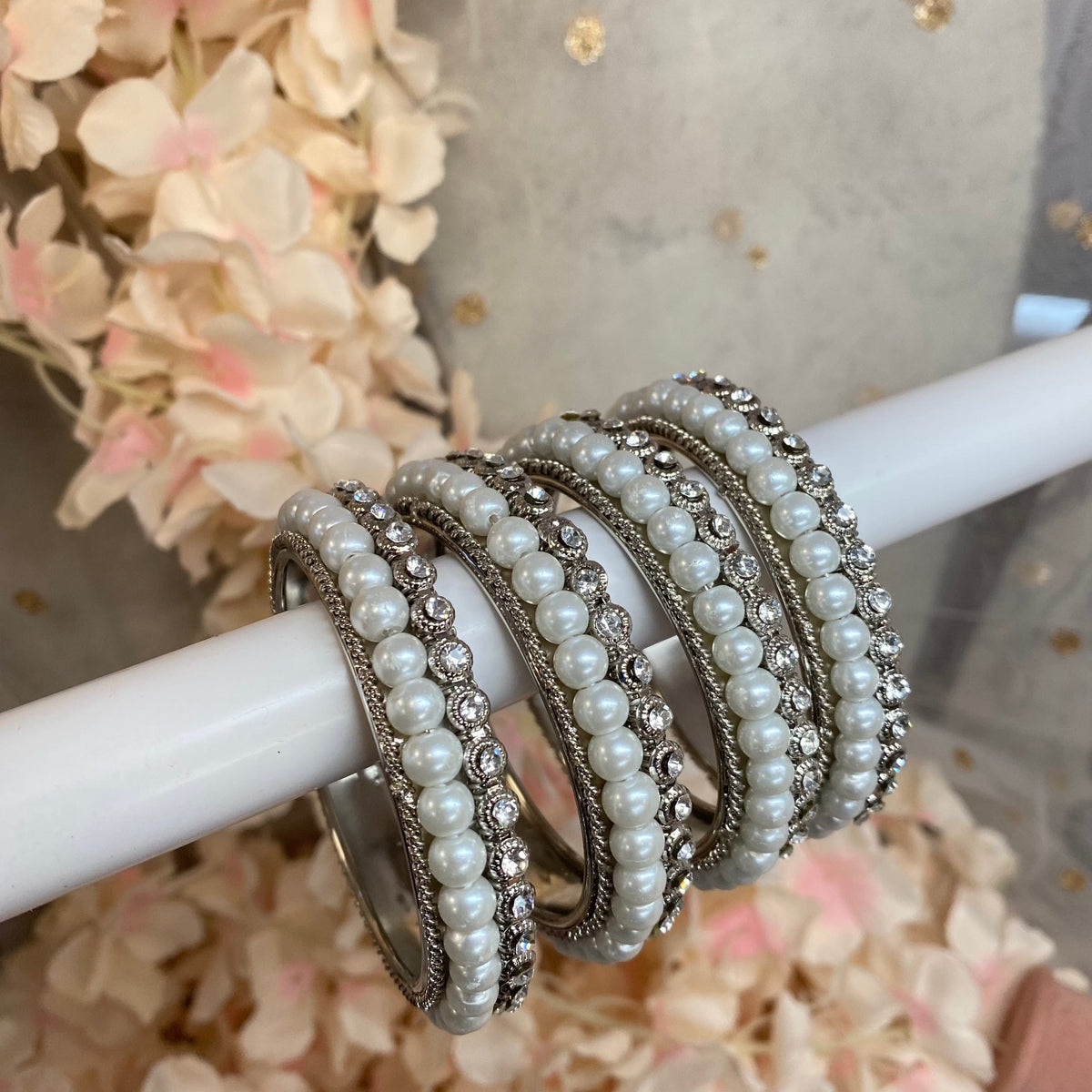 Silver hot sale thread bangles