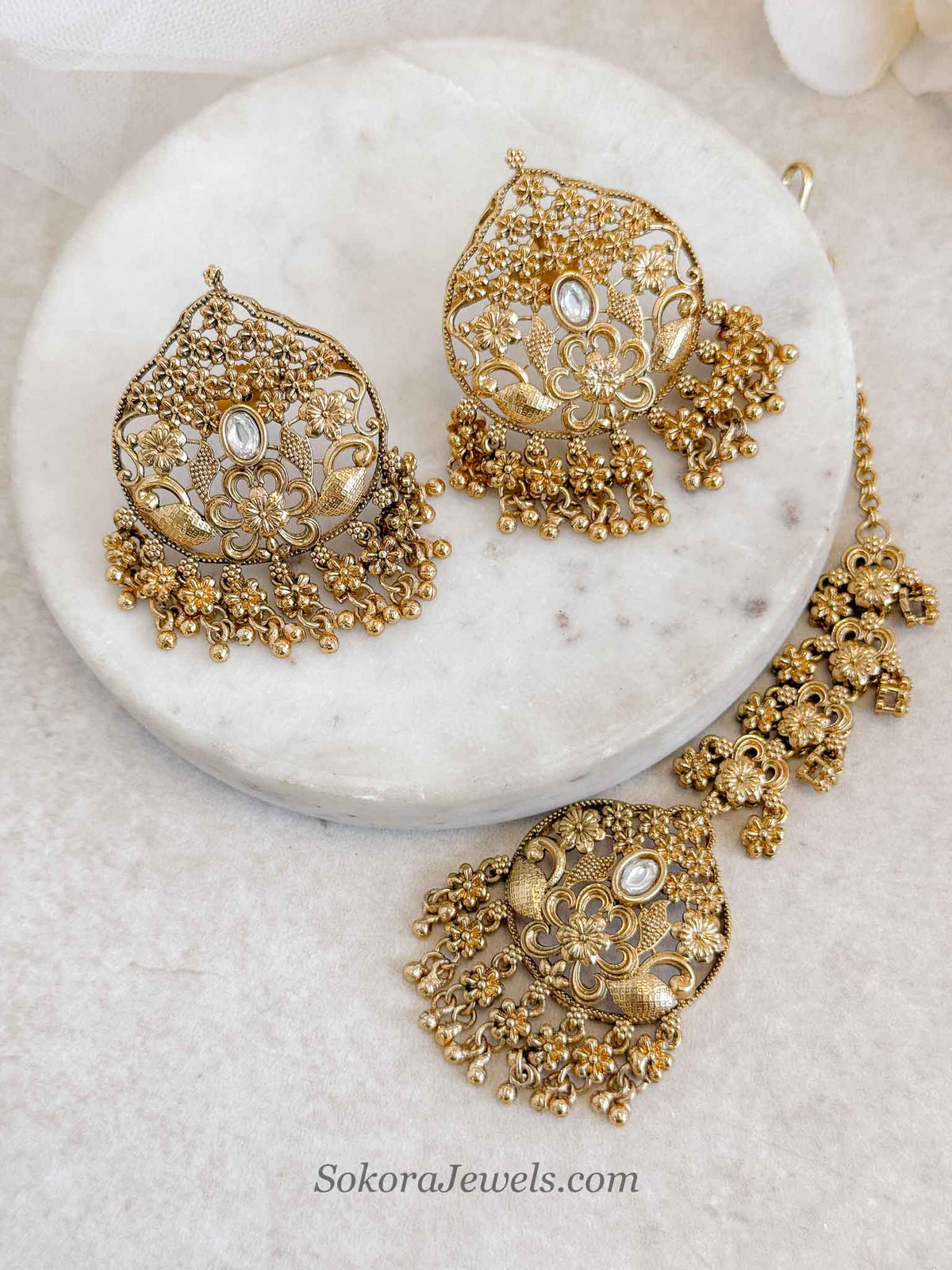 Heritage Gold Earrings & Statement Tikka Set