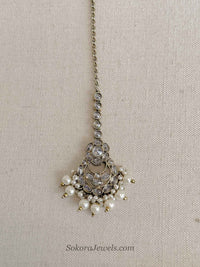 Antique Gold Crystal & Pearl Drop Maang Tikka
