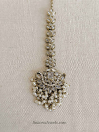Antique Gold Crystal & Pearl Maang Tikka