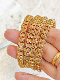 Set of 4 Intricate Swan Motif Kada Bangles