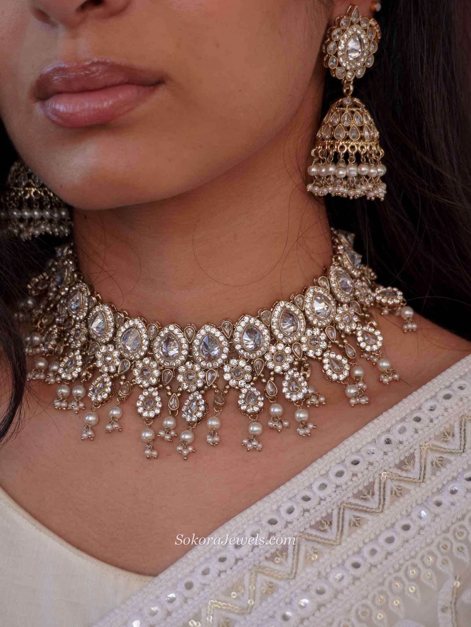 Mehnaz Necklace Set - Clear