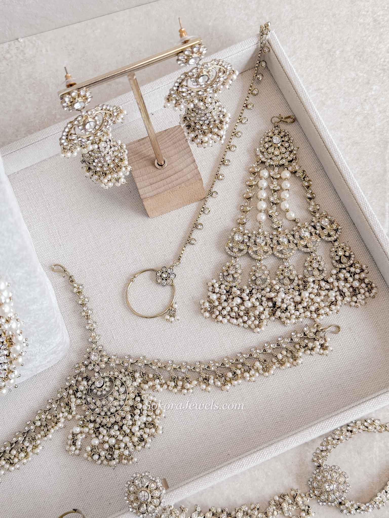 Antique Gold Full Bridal set - Pearl