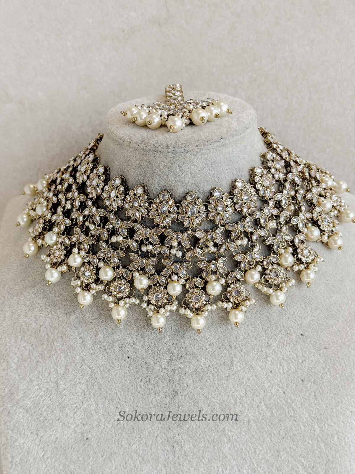 Tayyaba Necklace Set - Clear Crystal
