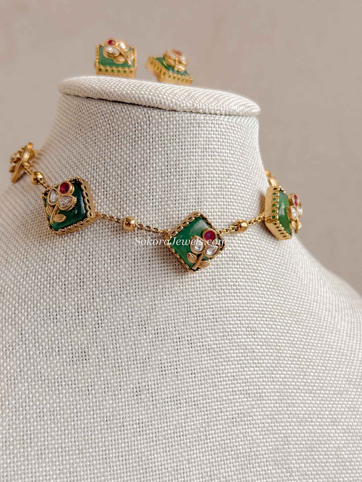 Dainty Kundan Green Motif Set