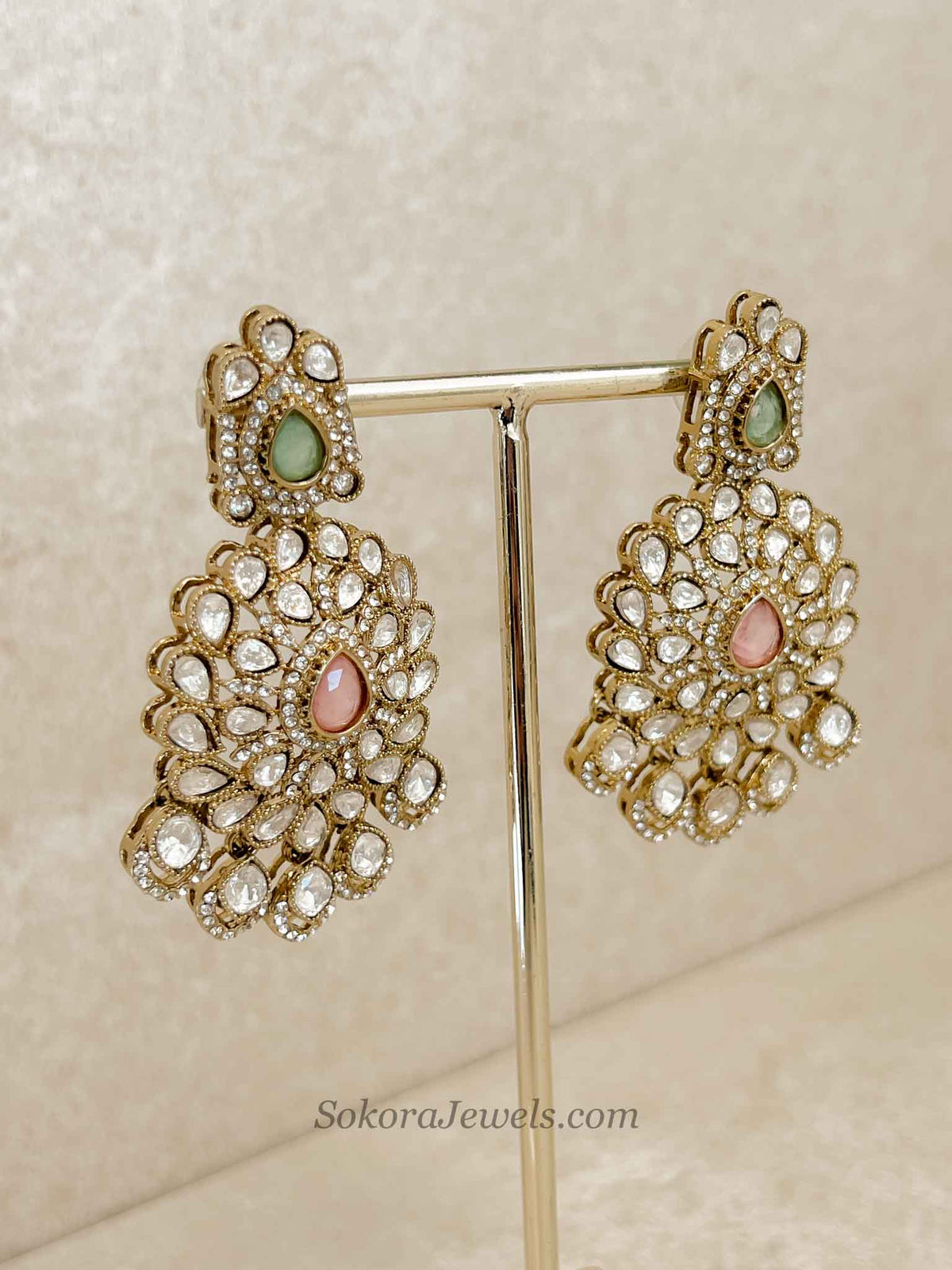 Antique Gold-Tone Kundan Necklace set