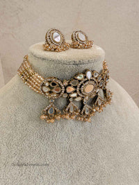 Lishba Mirrored Choker Set