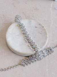 Silver & Pearl Hand Harness