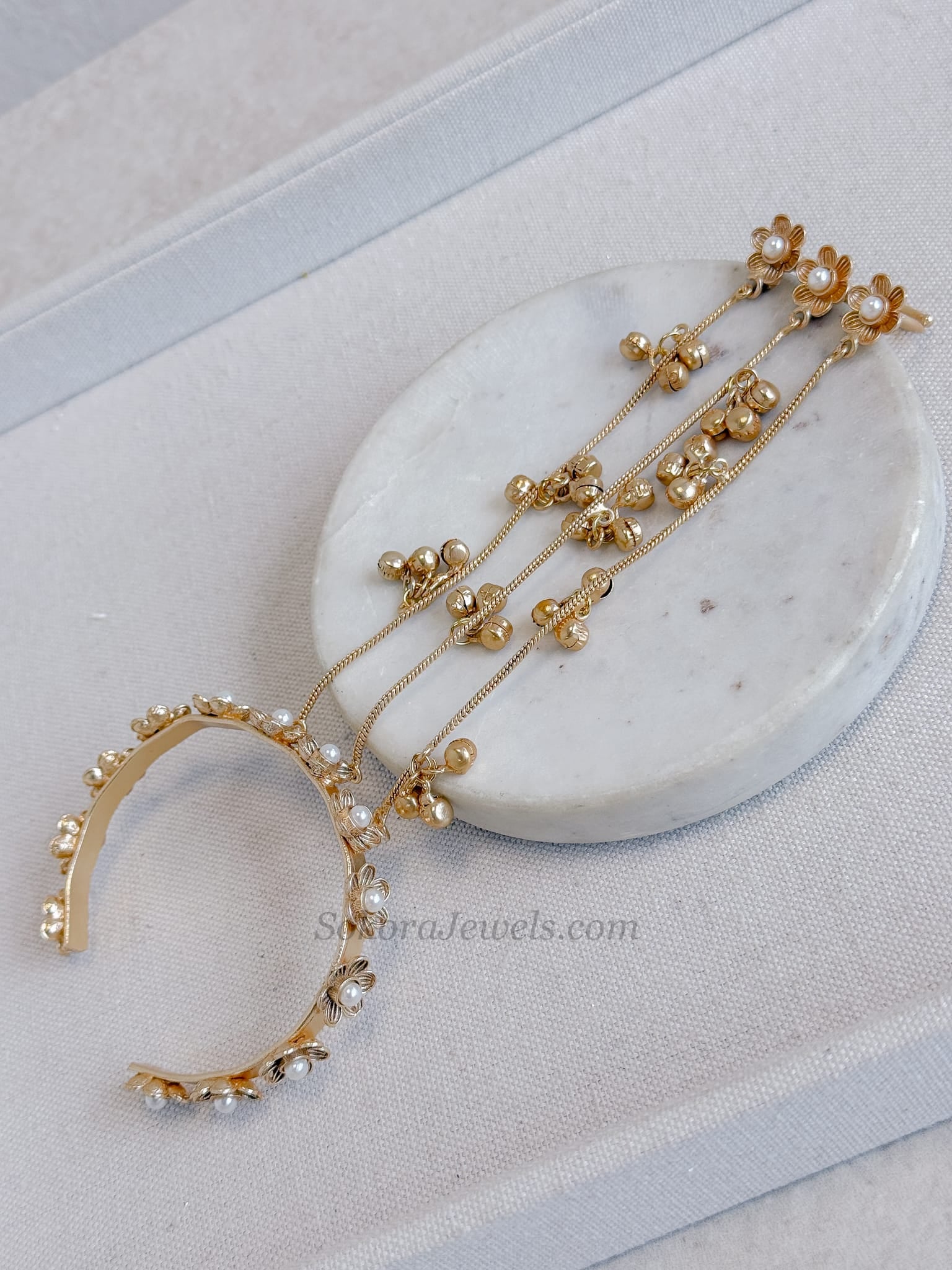 Ghunghroo & Pearl detail hand chain