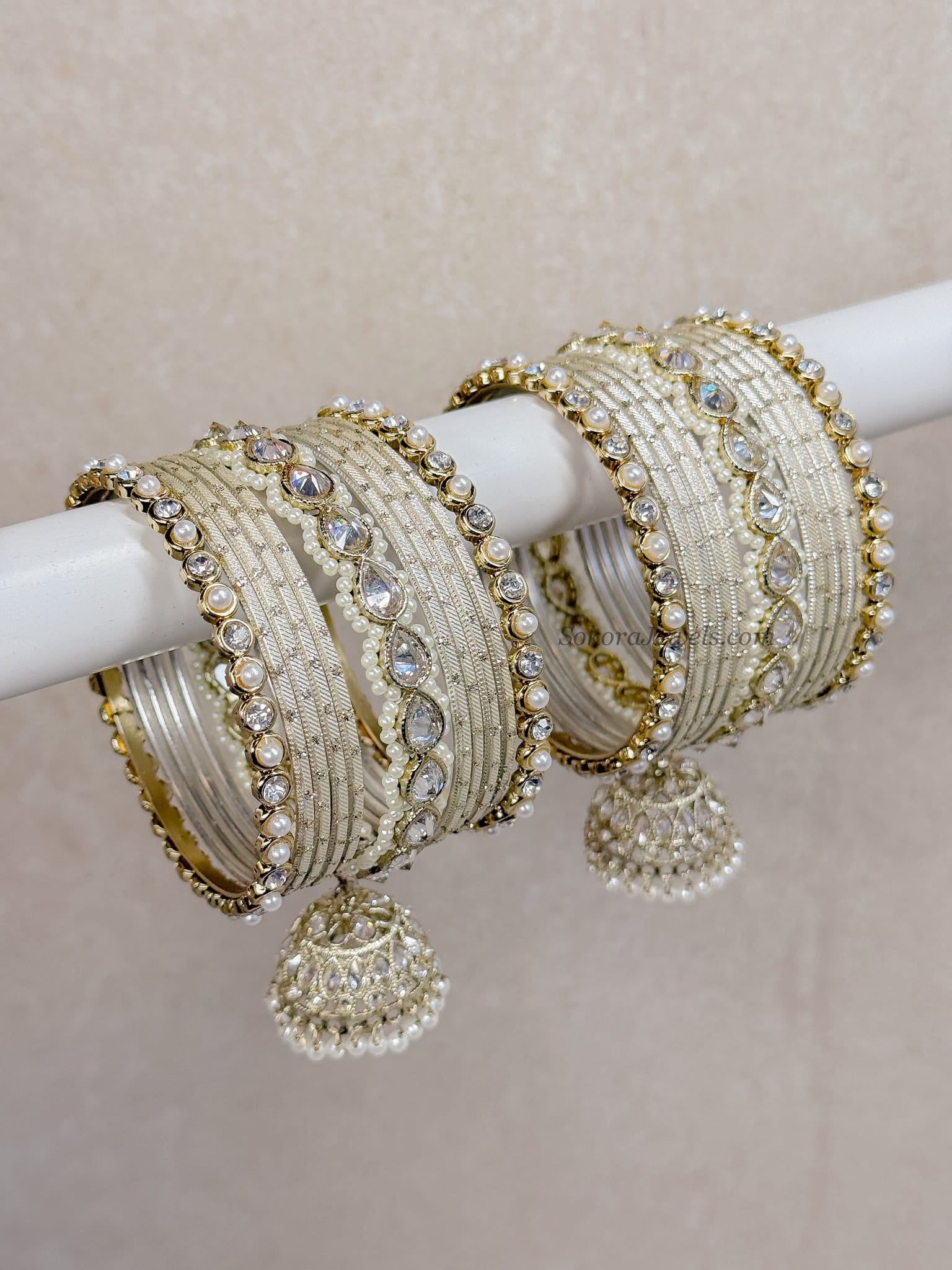 Small Cream Bangles Set