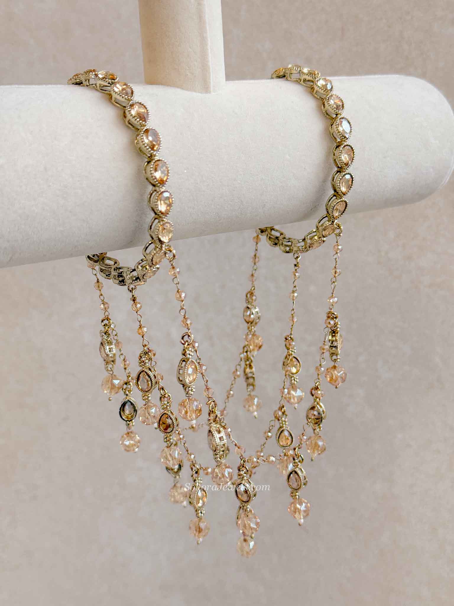 Connected Golden Droplet Bangle