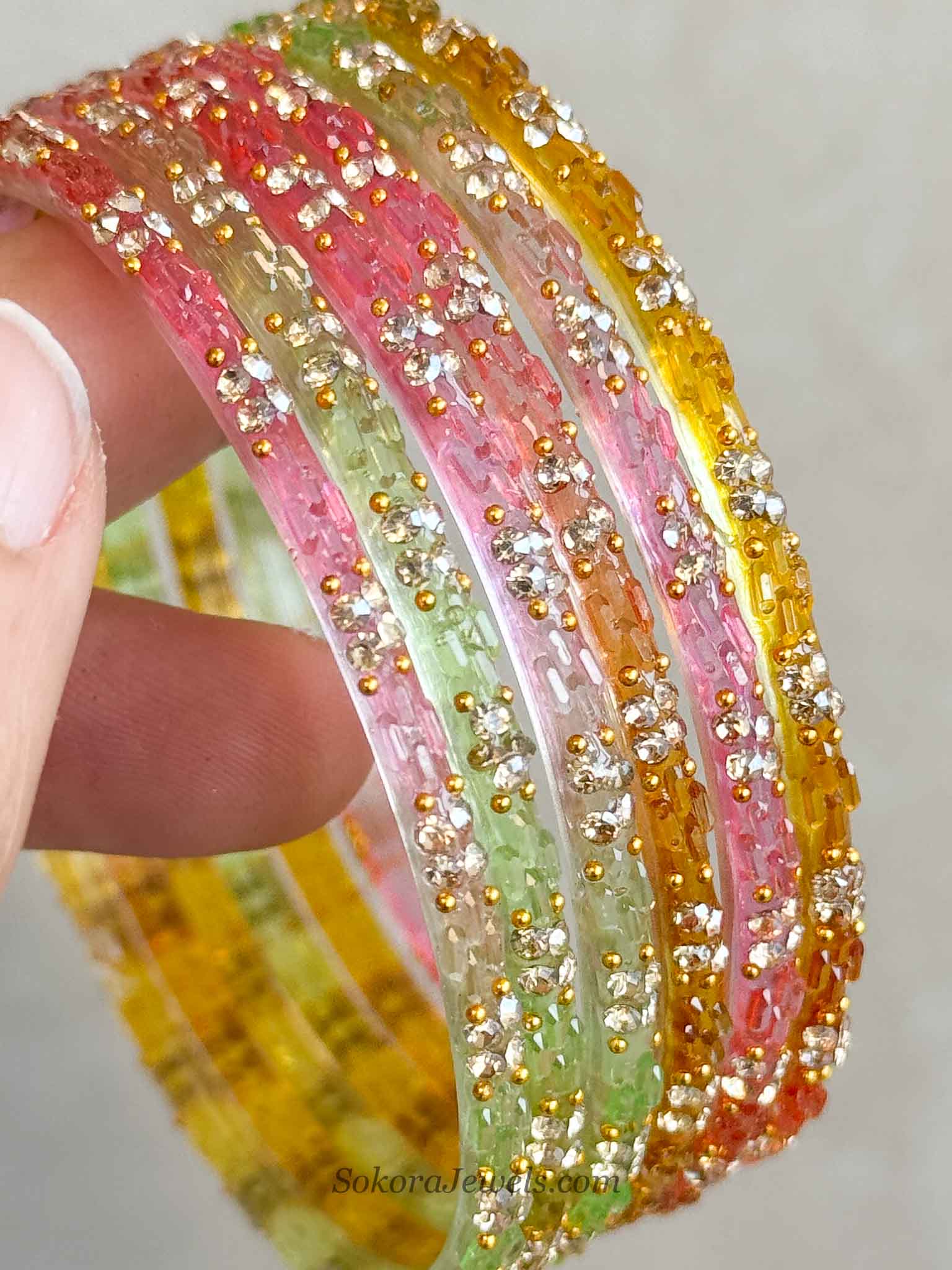 Set of 6 Glass Multicolour Bangles