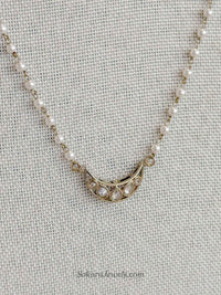 Antique Gold & Pearl Dainty Pendant Necklace