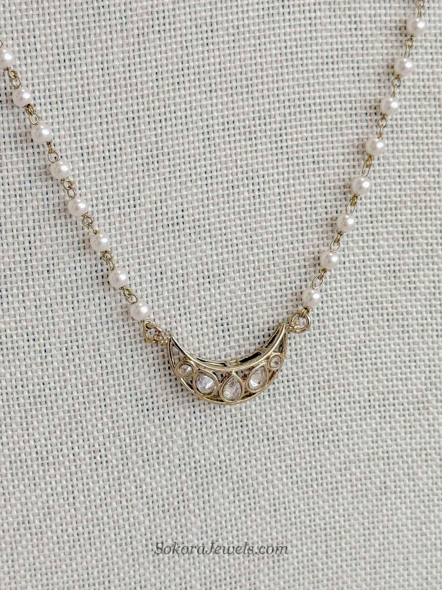 Antique Gold & Pearl Dainty Pendant Necklace