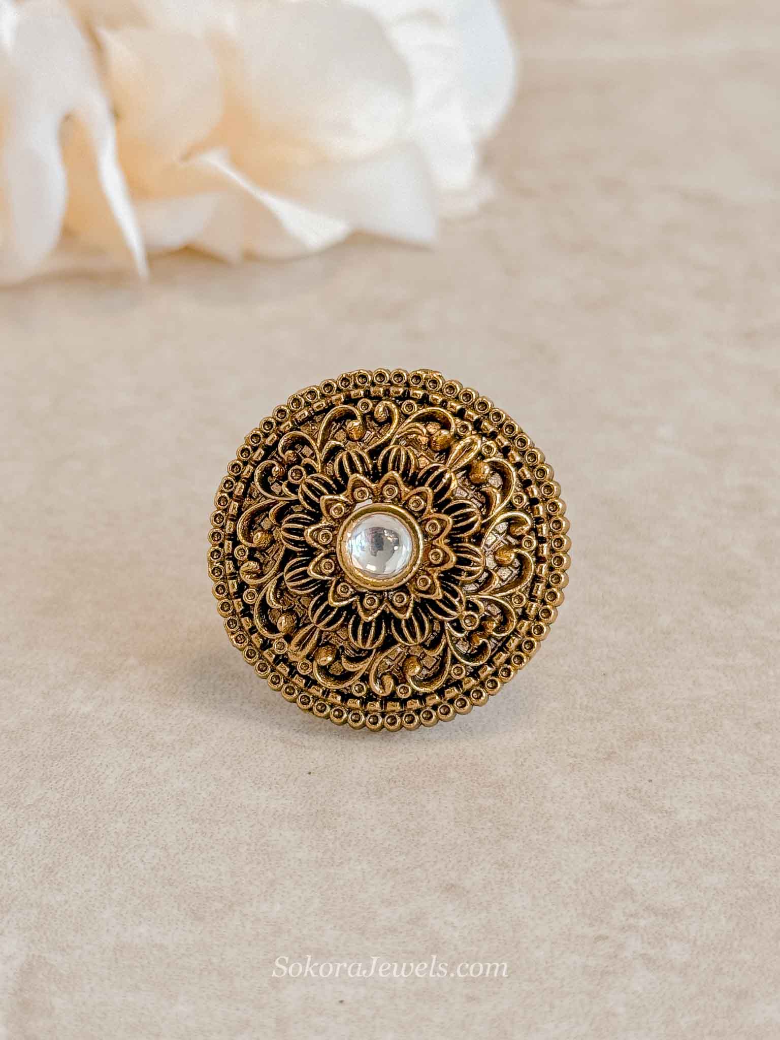 Round Kundan Gem Ring