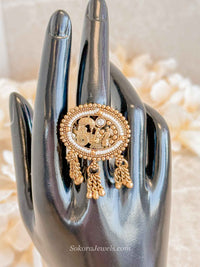 Bride & Groom Detail Ring