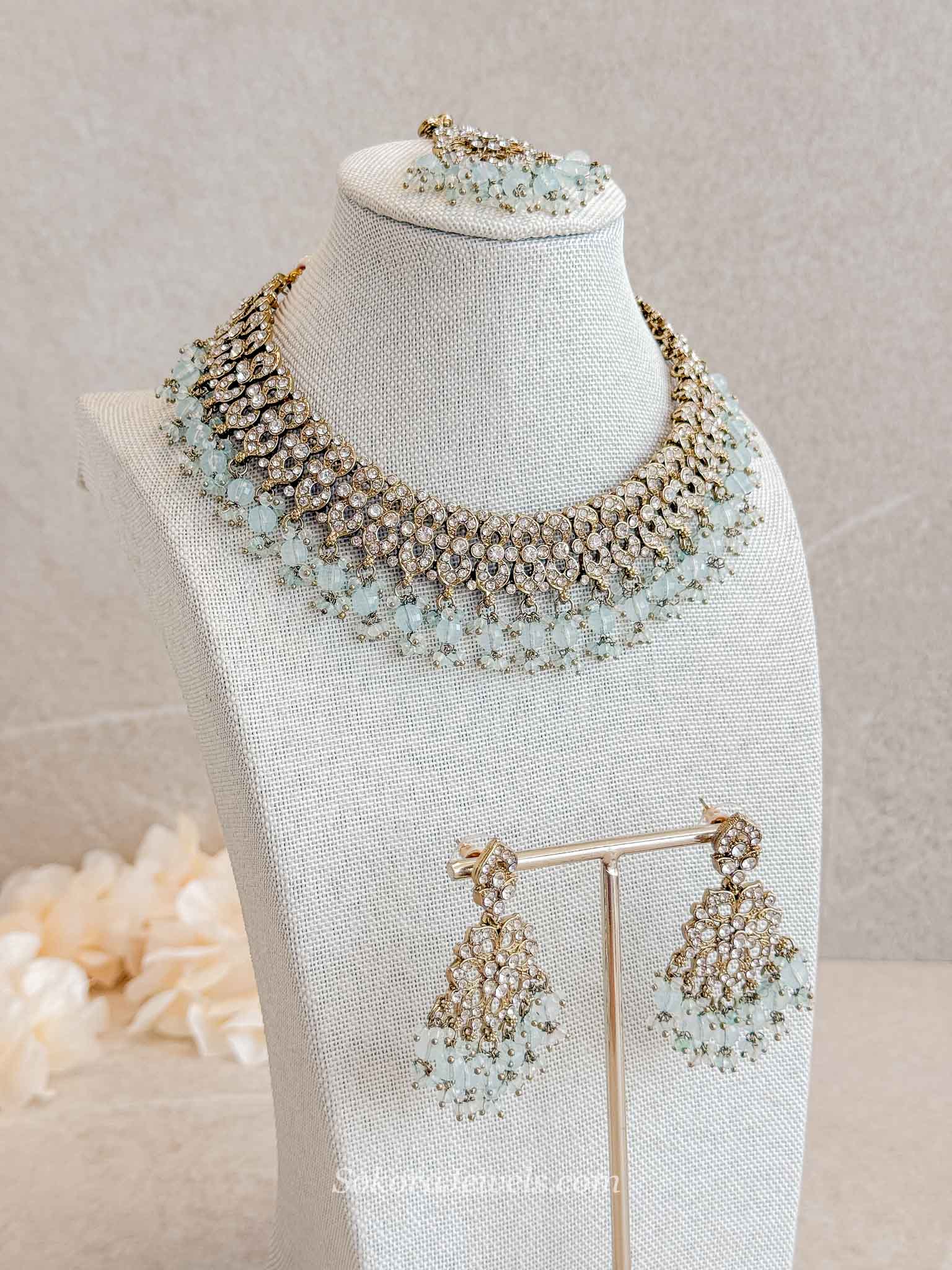 Teah Clear Crystal & Antique Gold Necklace sets