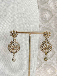 Katie Small Golden Necklace Set