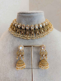 Renu Kundan Choker set