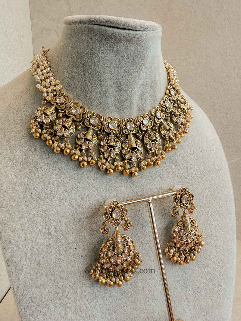 Dipa Kundan Necklace Set