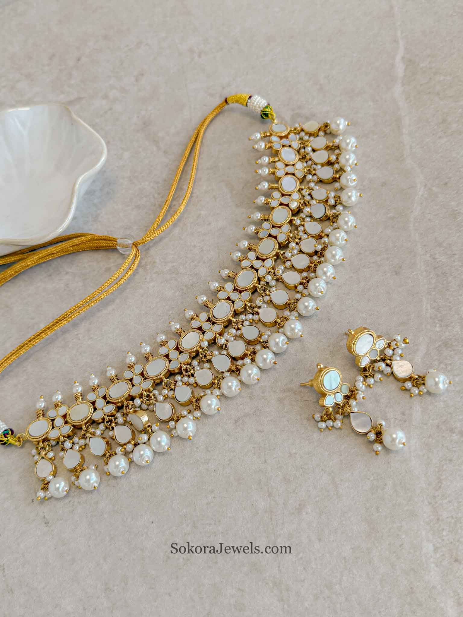 Mother of Pearl Choker Necklace and Earring Set – Gold Plated
