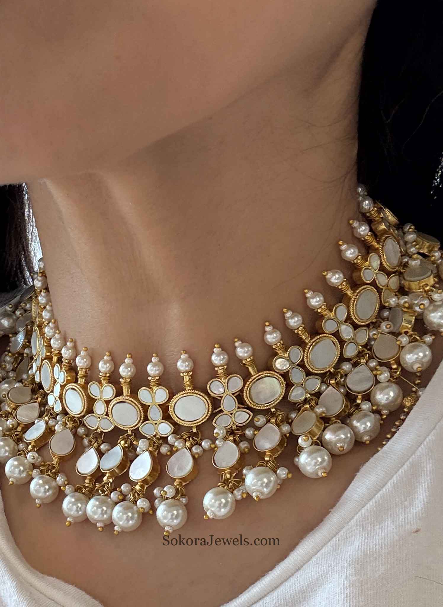 Mother of Pearl Choker Necklace and Earring Set – Gold Plated