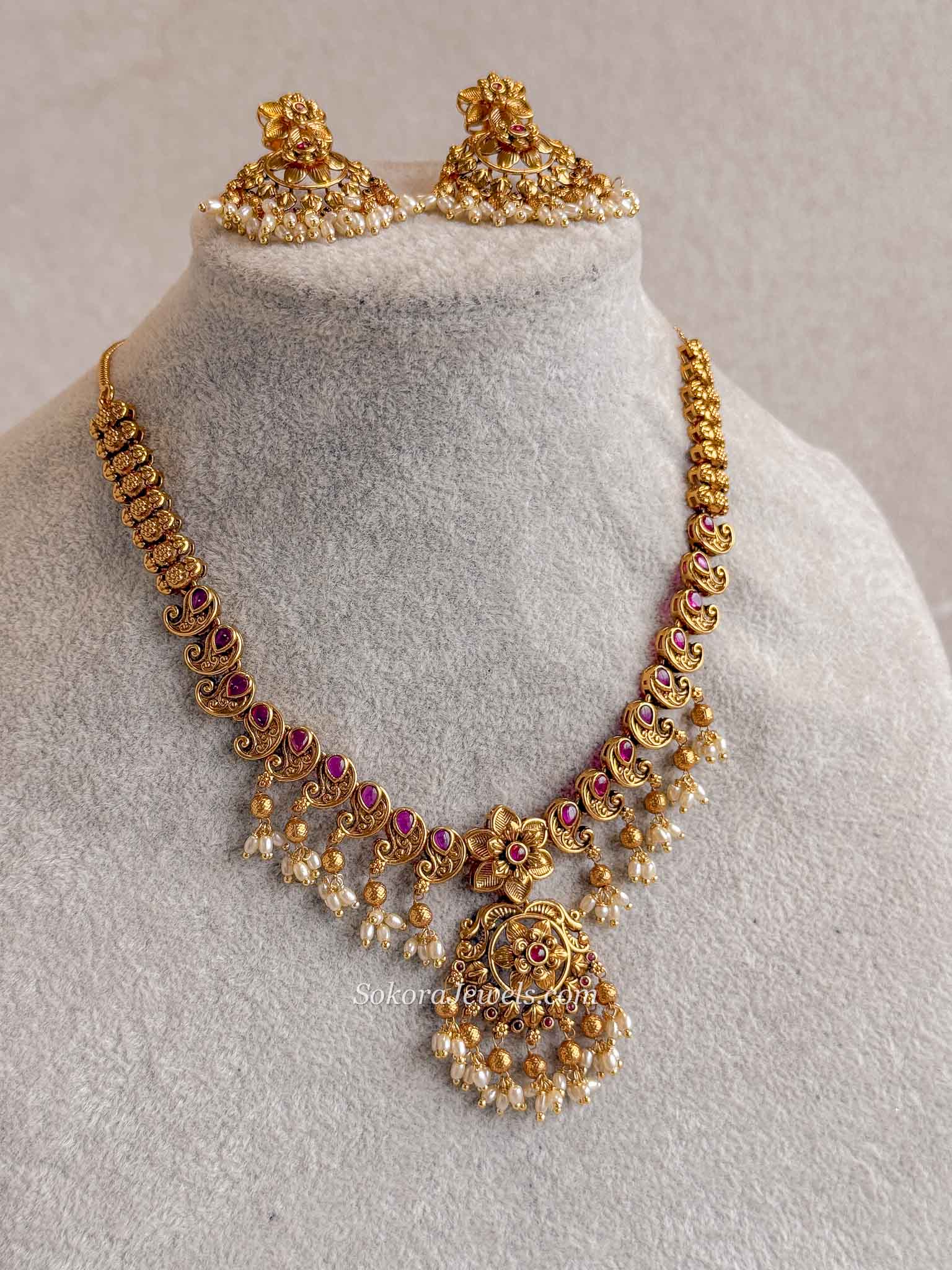 Ruby Heritage Pendant Necklace Set