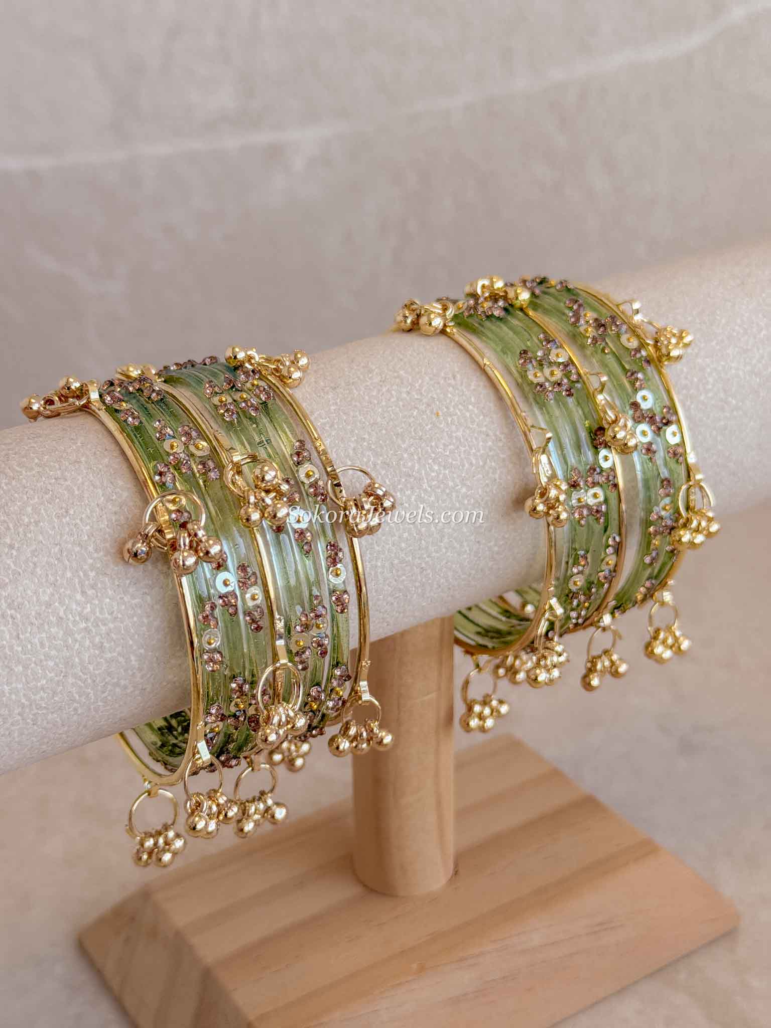 Viral Kashmiri Glass Bangle Set with Ghungroo