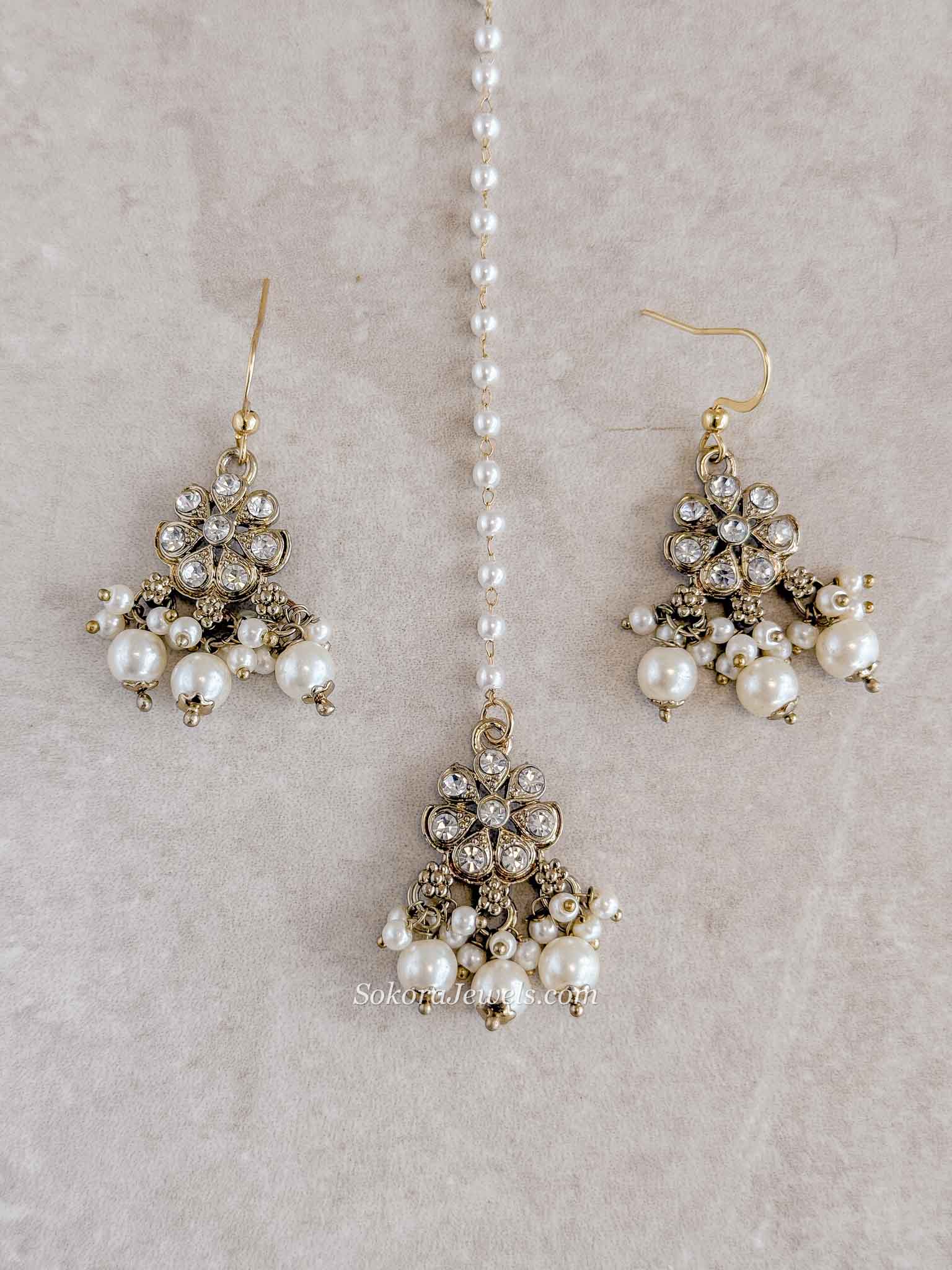 Tiny Pearl Earring and Tikka set