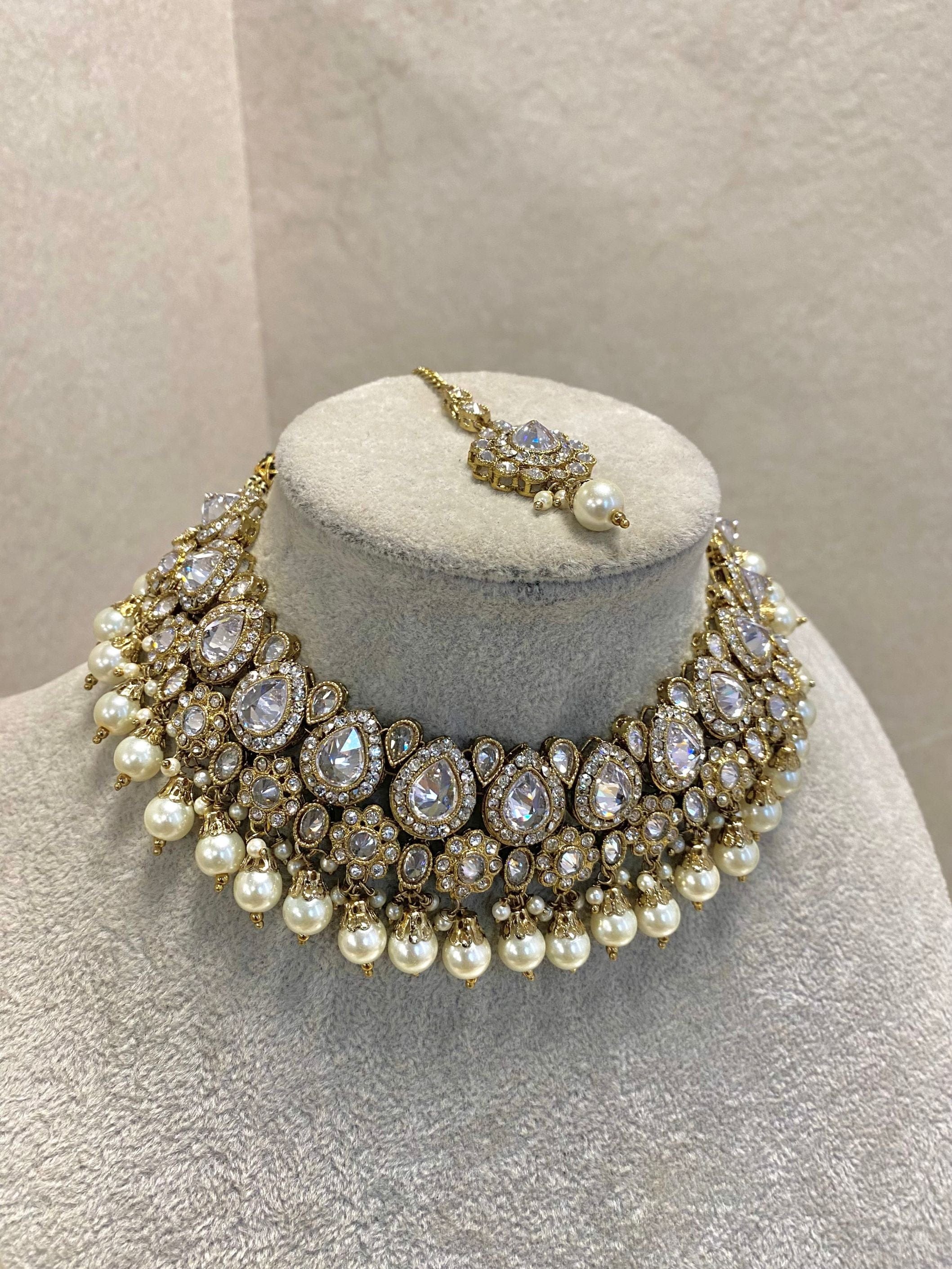 SLIGHTLY IMPERFECT: Antique Gold Necklace Set - Clear