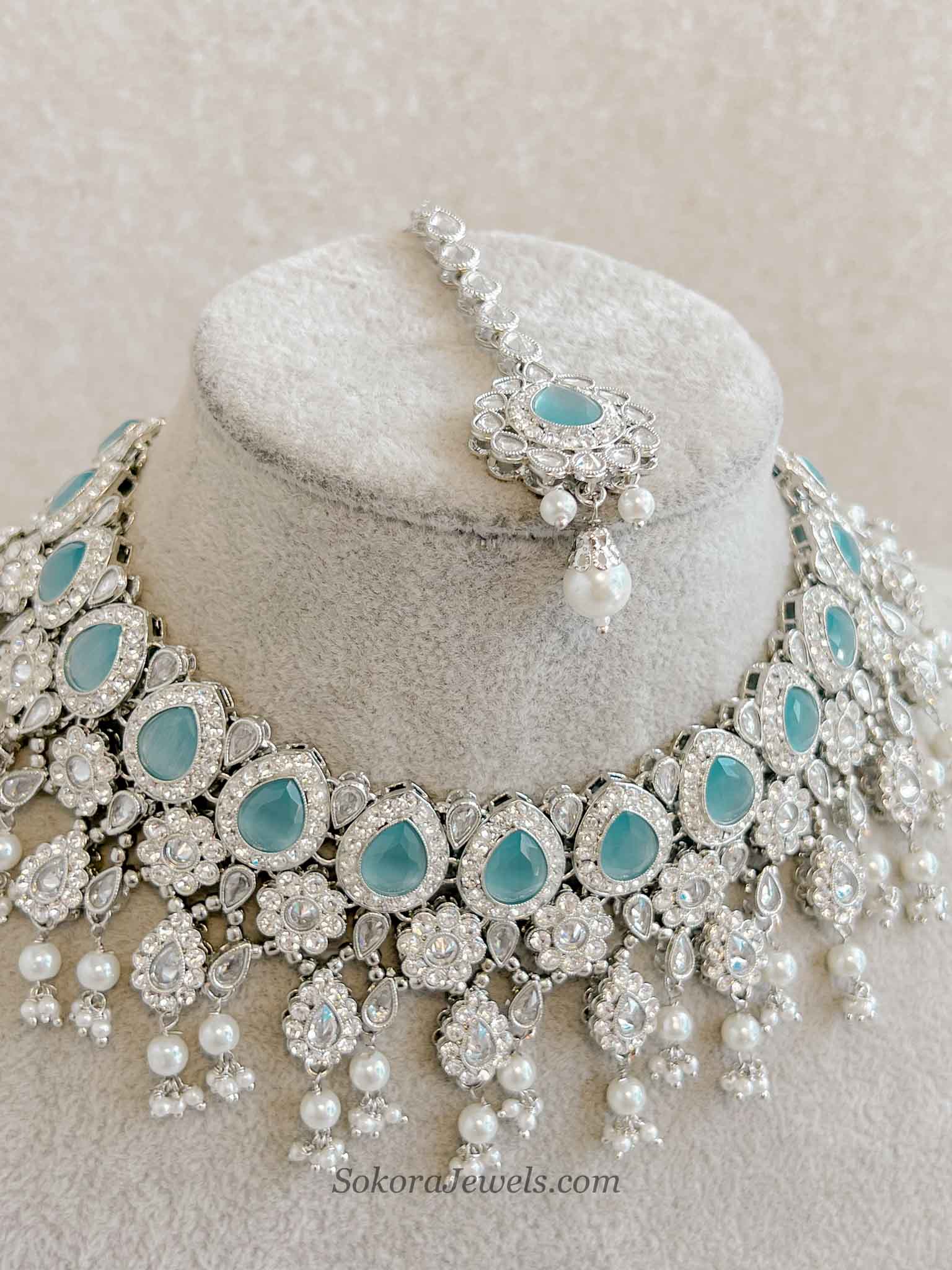 Mehnaaz Silver & Blue Necklace Set