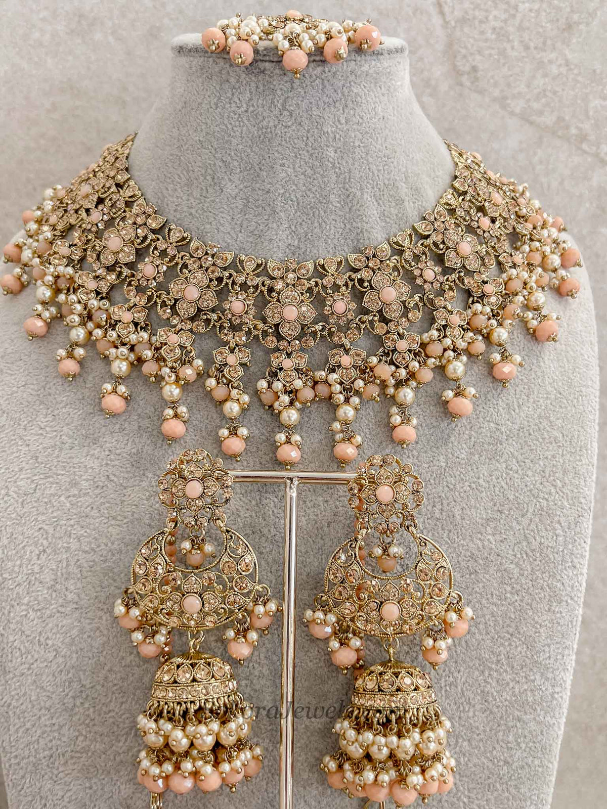 Yusra Necklace set - Peach and Gold
