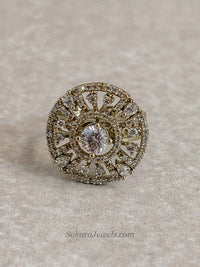 Small Antique Gold & Diamante Ring