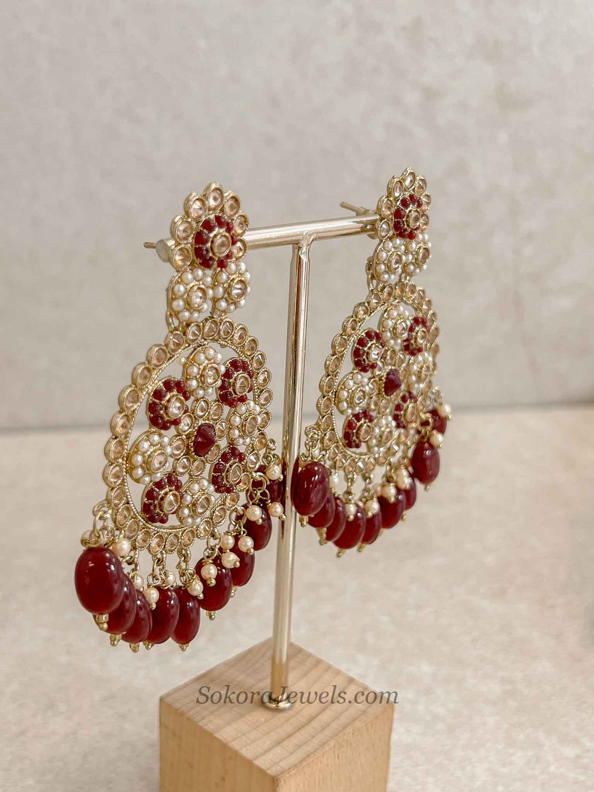 Faiqa Antique Gold Necklace Set Deep Maroon