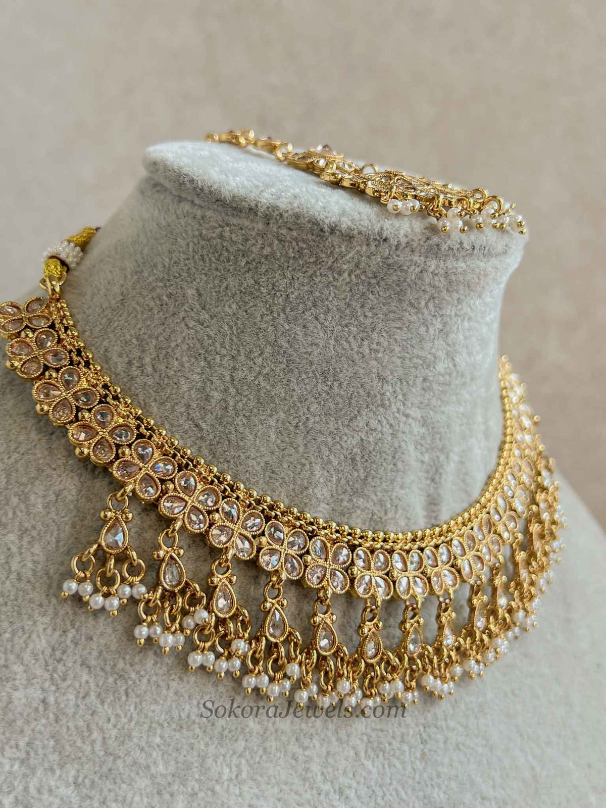 Rishi Gold Necklace set with Pearl Beads