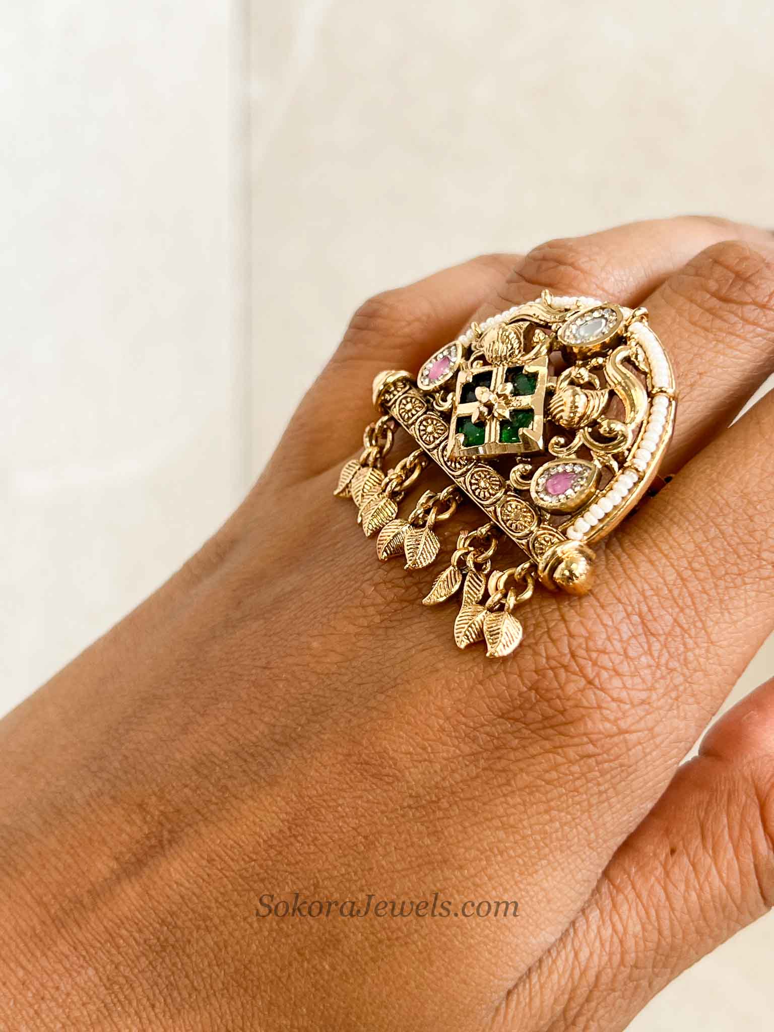 Mint & Green Leaf Tasselled Ring