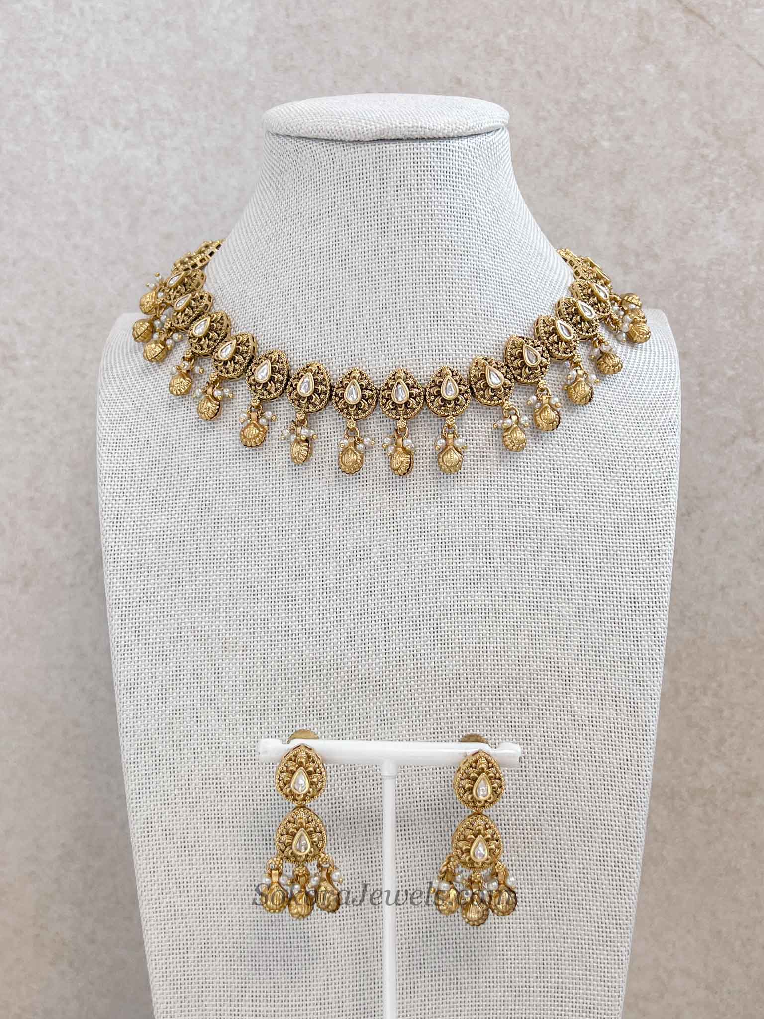 Dainty Kundan Drop Necklace & Earring Set