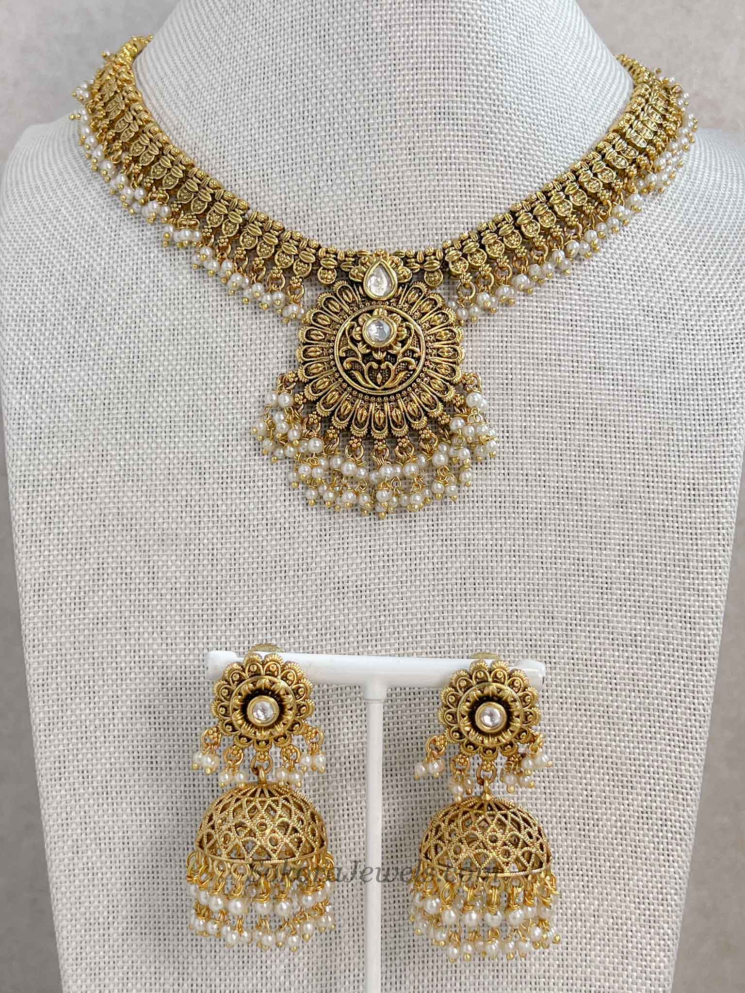 Gold Plated Kundan Pendant Necklace Set – Indian Wedding Guest Jewellery