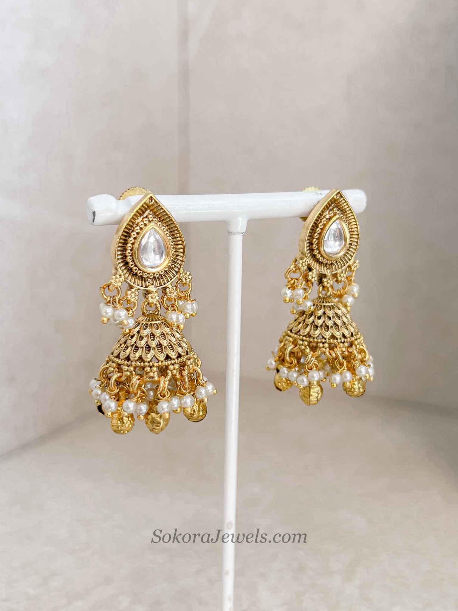 Chand Pendant Gold Kundan Necklace Set – Indian Wedding Guest Jewellery