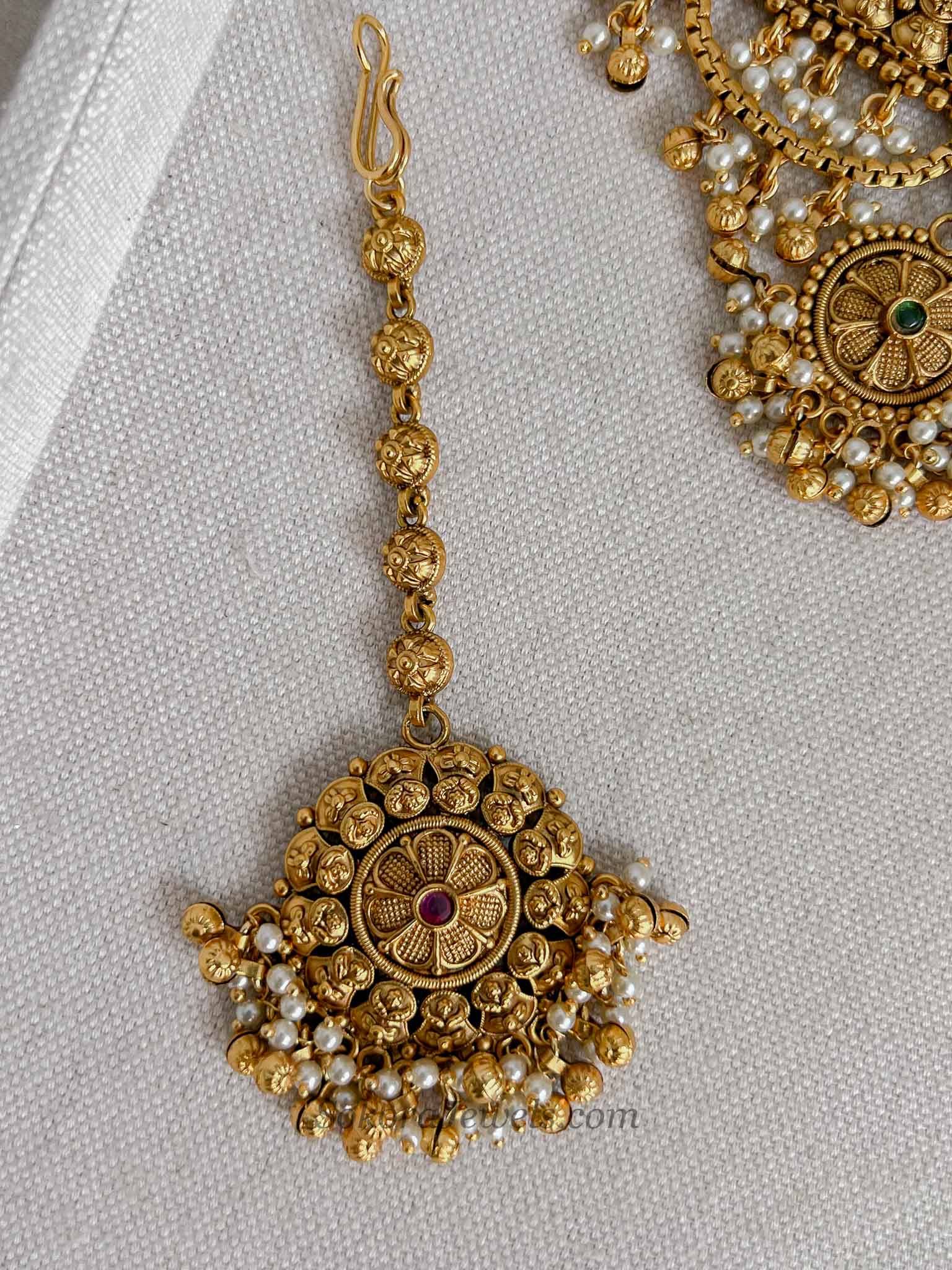 Layered Temple Ruby & Green Gold Choker set