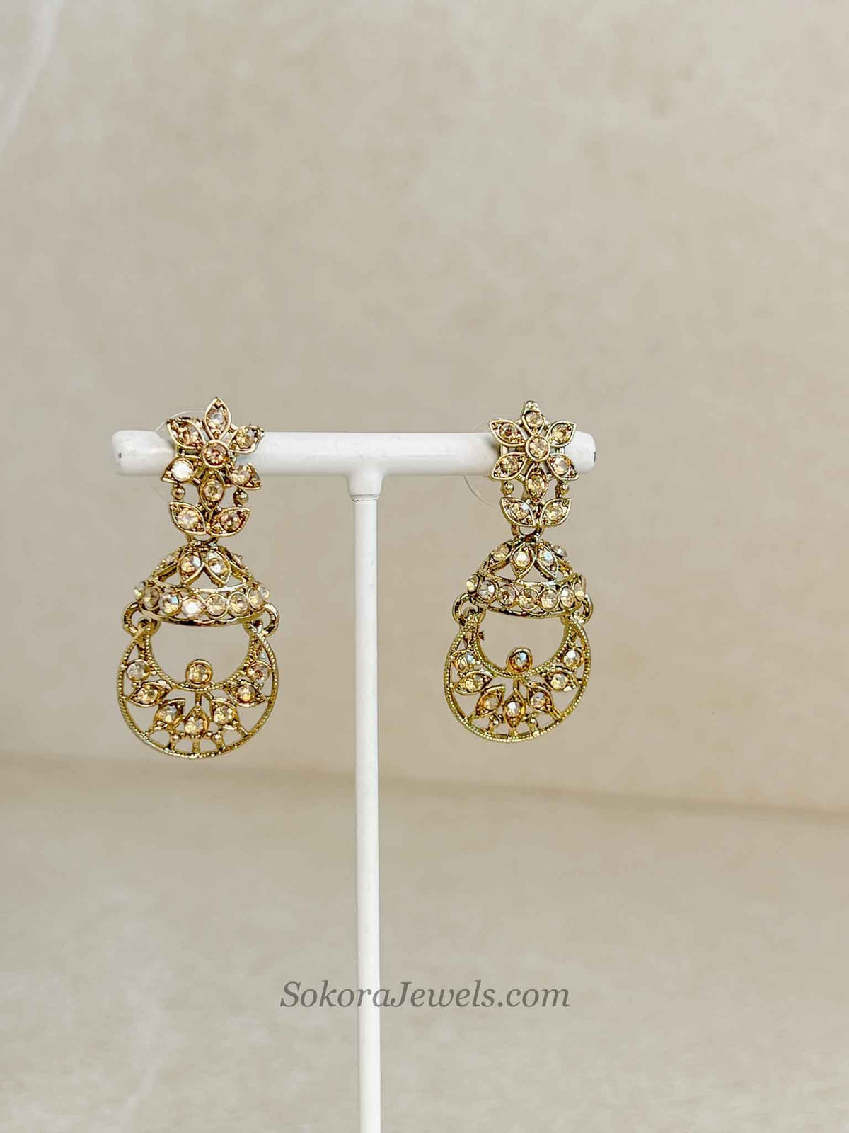 Marie Small Golden Necklace Set