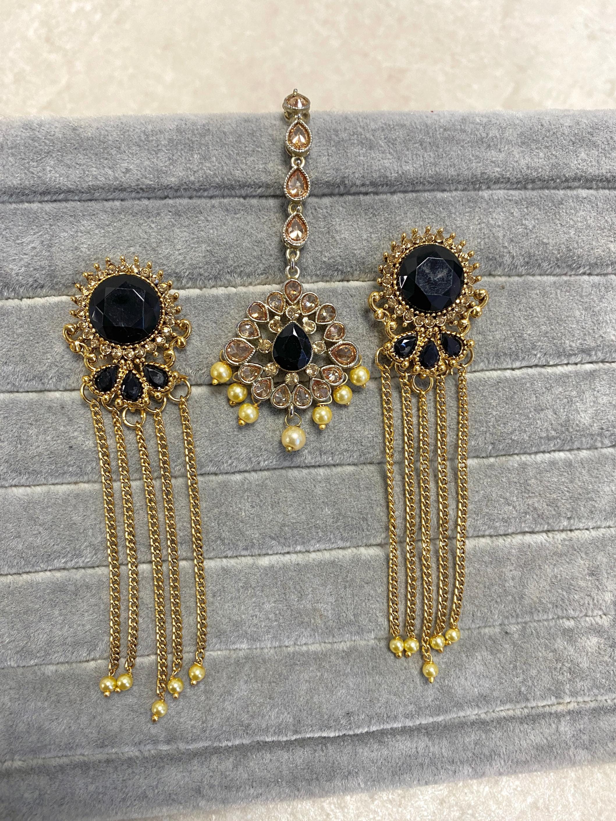 Antique Earrings & Tikka set - Black