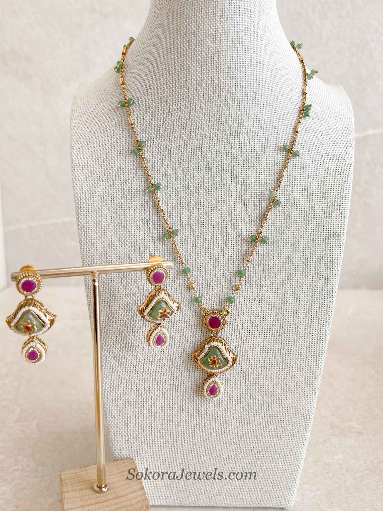 Ruby & Light Green Pendant Mala Necklace Set