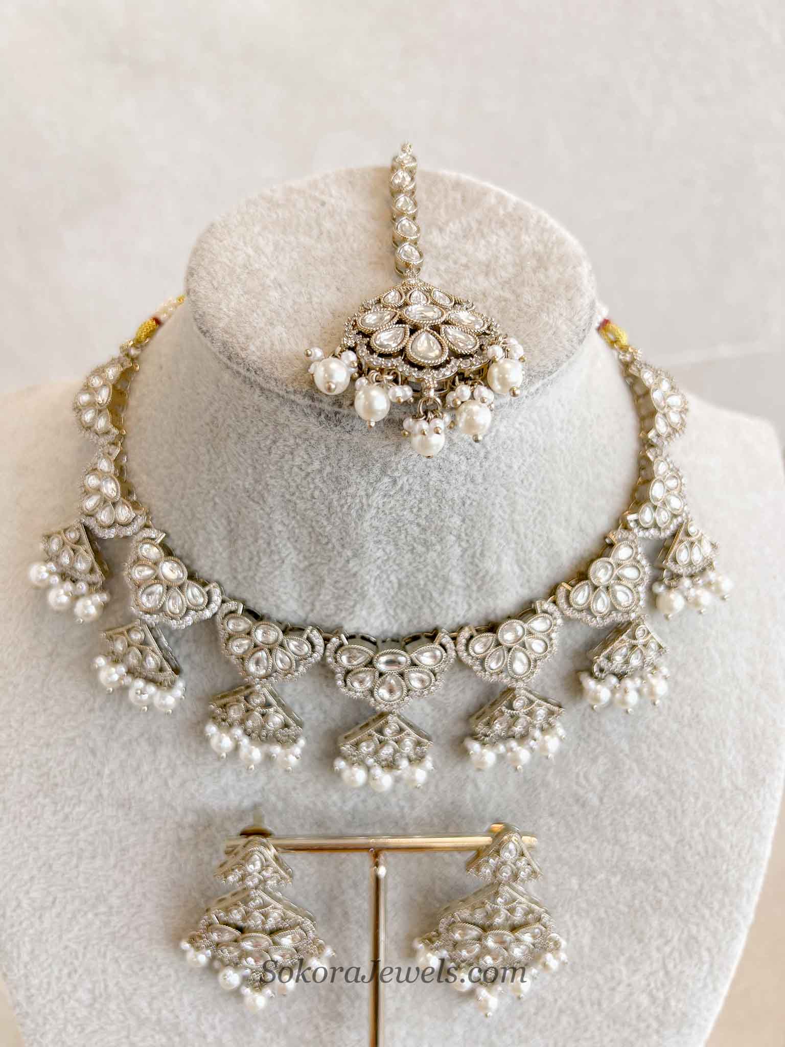 Hafsa Faux Kundan Set