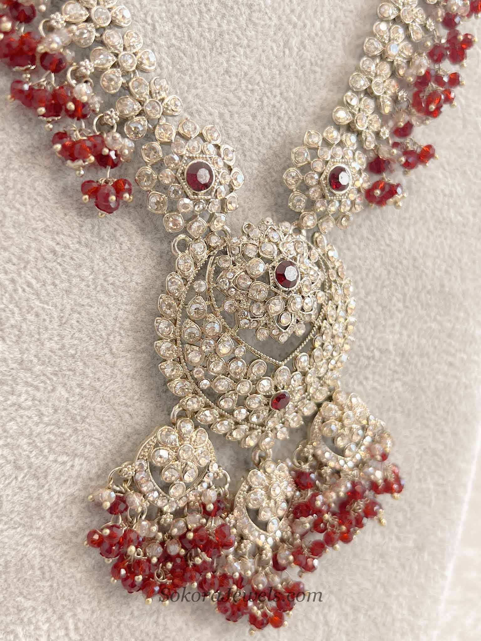 Amelia Long Haar Necklace - Maroon