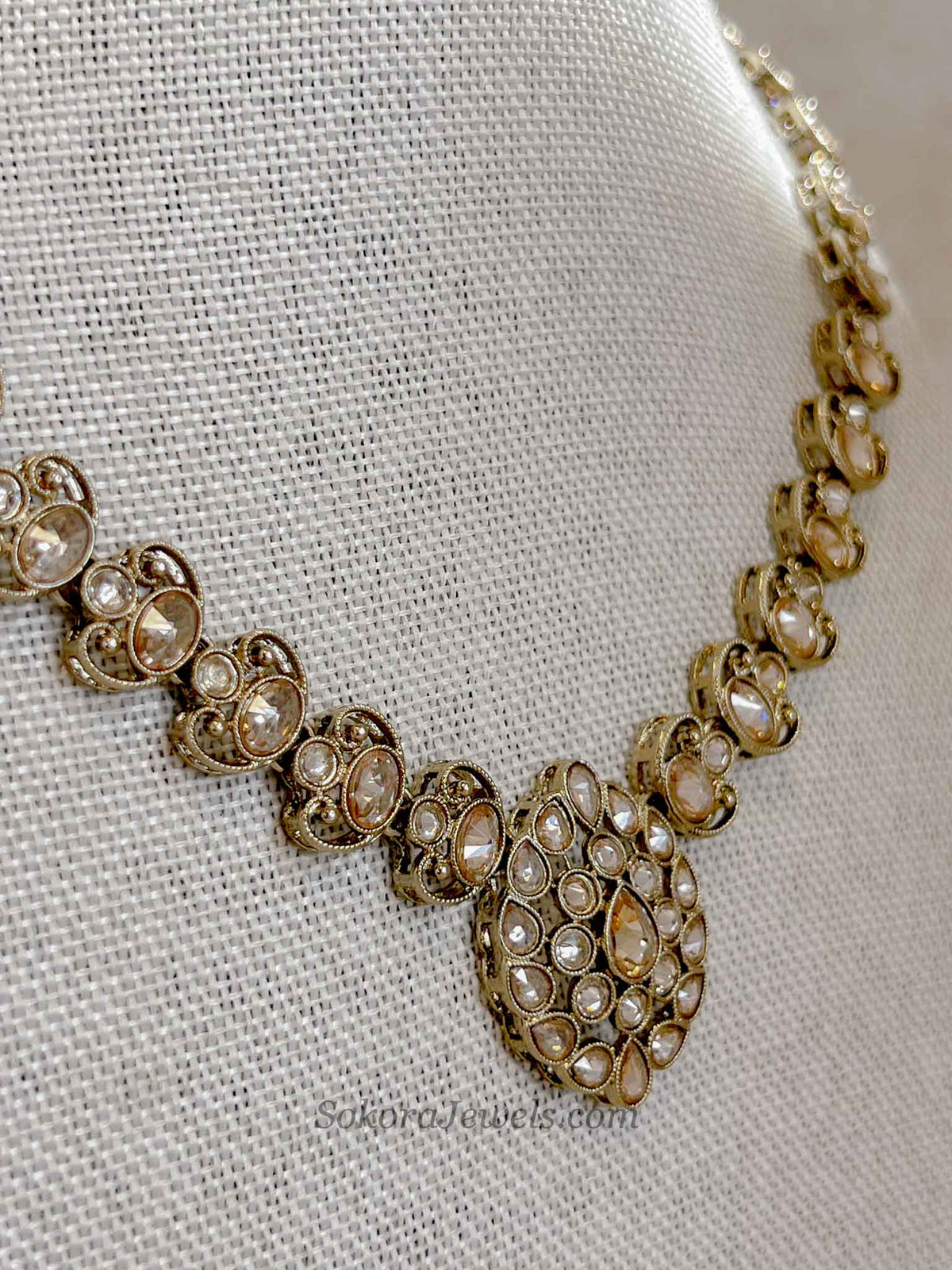 Antique Gold Small Pendant Long Mala