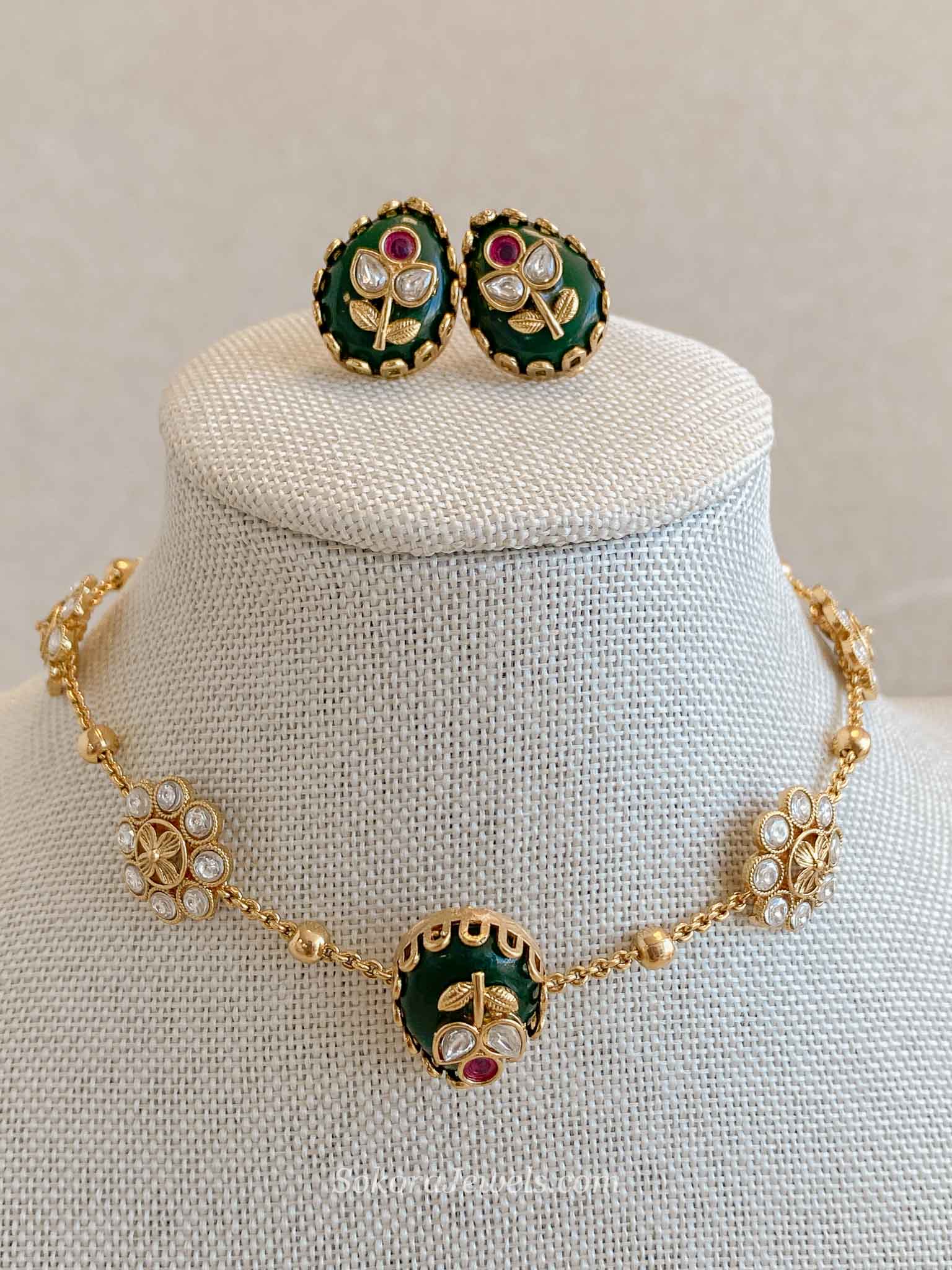 Dainty Kundan Green Motif Set