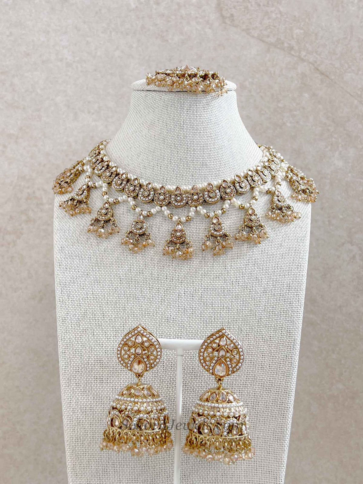 Poonam Choker Set - Champagne Gold