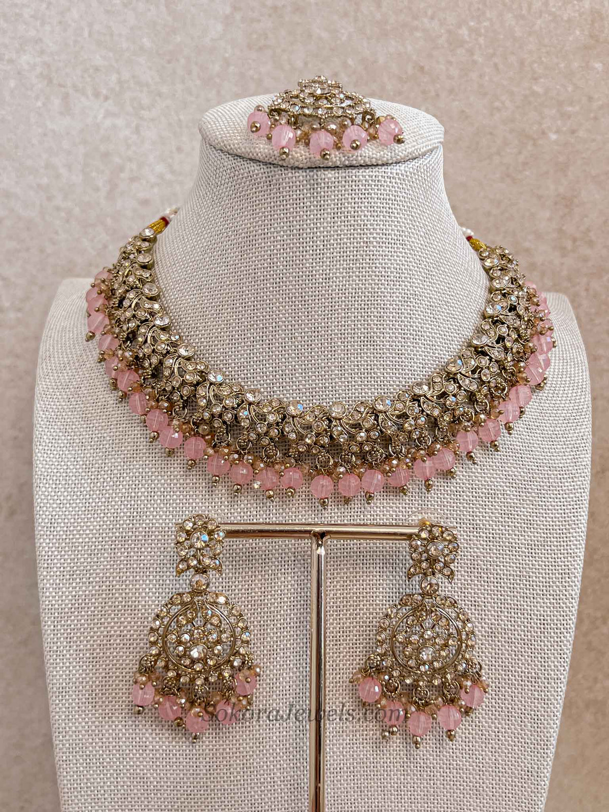 Preasha Golden Necklace Sets